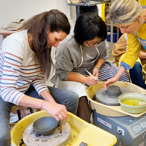 Poterie-modelage_avec-ou-sans-tour
